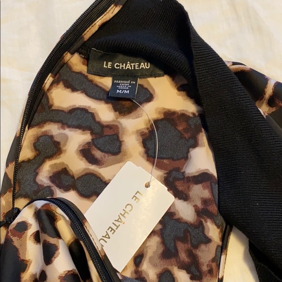 ✨NEW✨Top - Picture 6 of 6